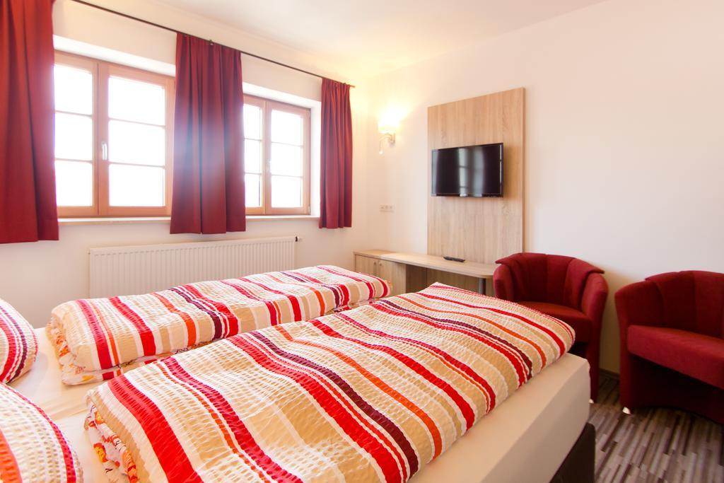 Gasthaus Paulus Neustadt an der Donau Chambre photo